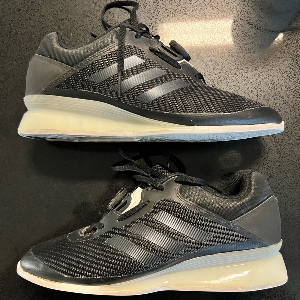 Adidas Leistung Weightlifting